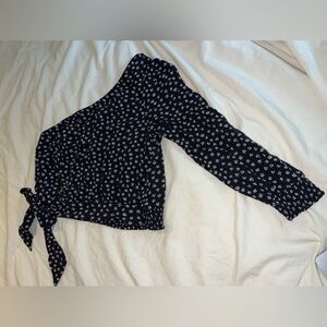 American Eagle Small- one shoulder long sleeve